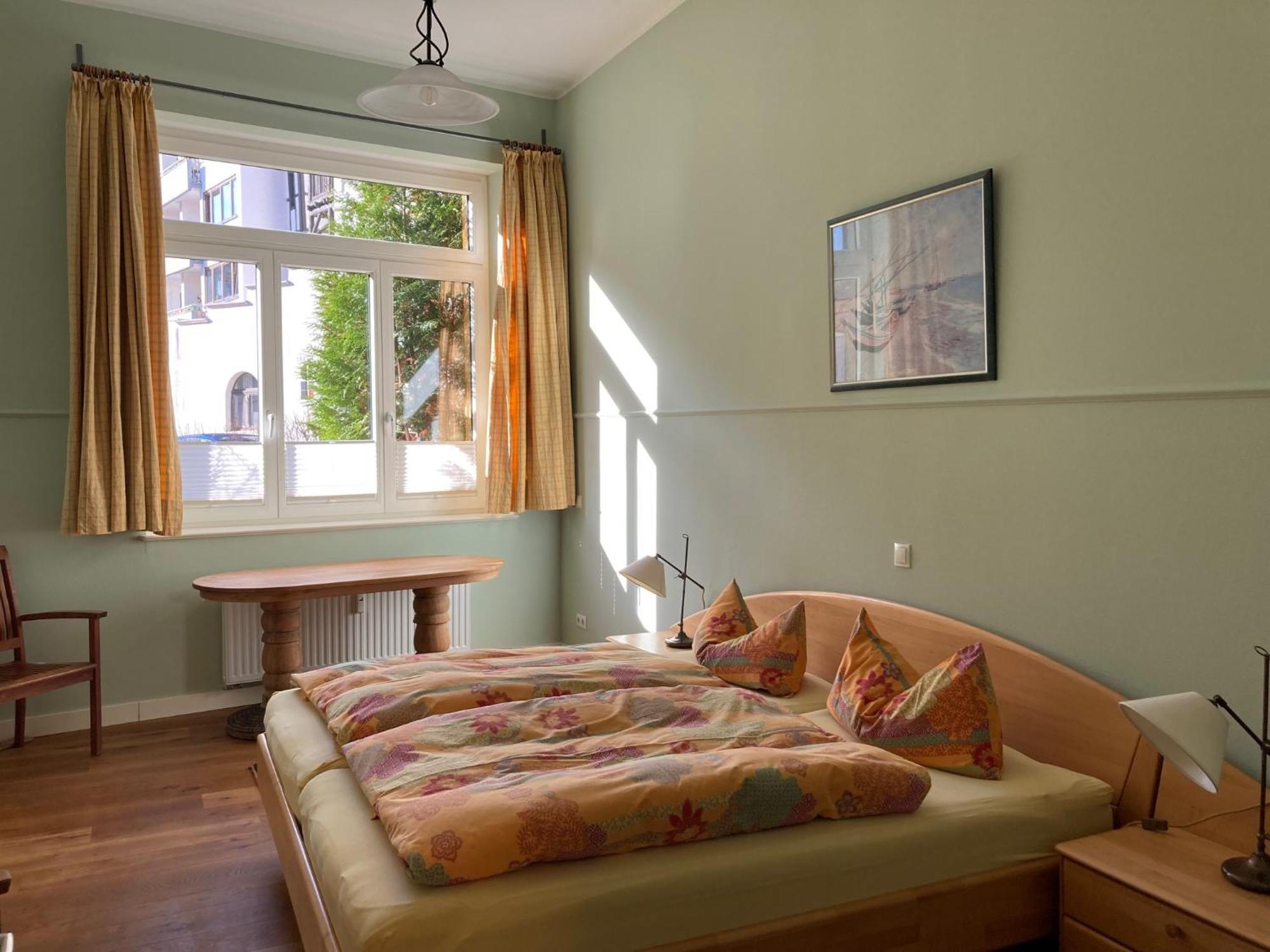 Fewo Mit 2 Schlafzimmern, Wohnkueche, Terrasse Bonn Dış mekan fotoğraf