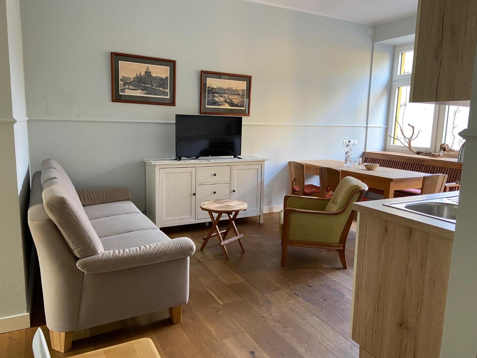 Fewo Mit 2 Schlafzimmern, Wohnkueche, Terrasse Bonn Dış mekan fotoğraf
