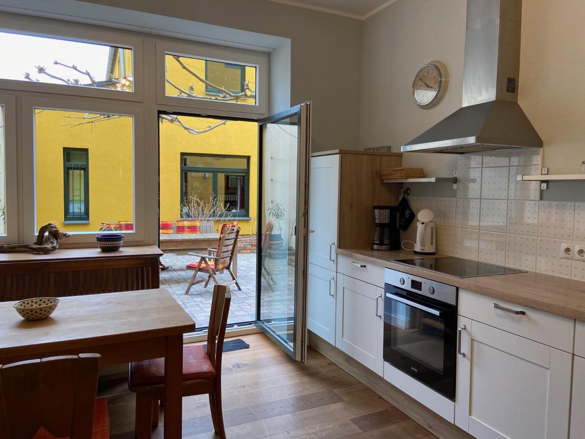 Fewo Mit 2 Schlafzimmern, Wohnkueche, Terrasse Bonn Dış mekan fotoğraf